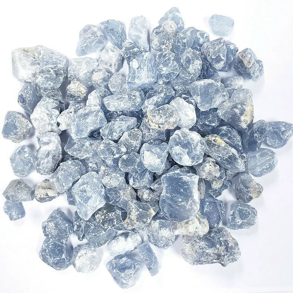 Pierres brutes célestine de Madagascar