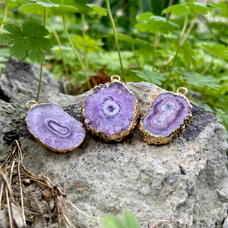 Pendentif irrégulier en pierre naturelle neuve 2 pièces