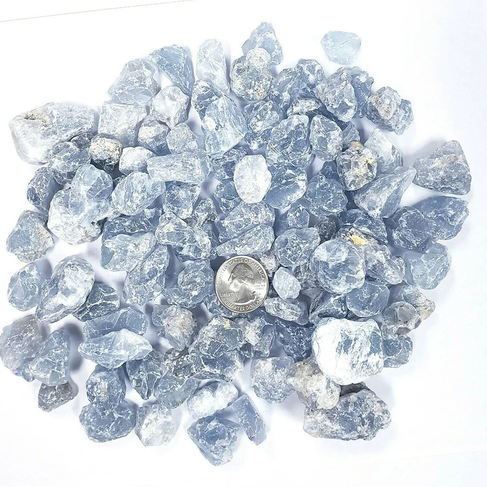 Pierres brutes célestine de Madagascar