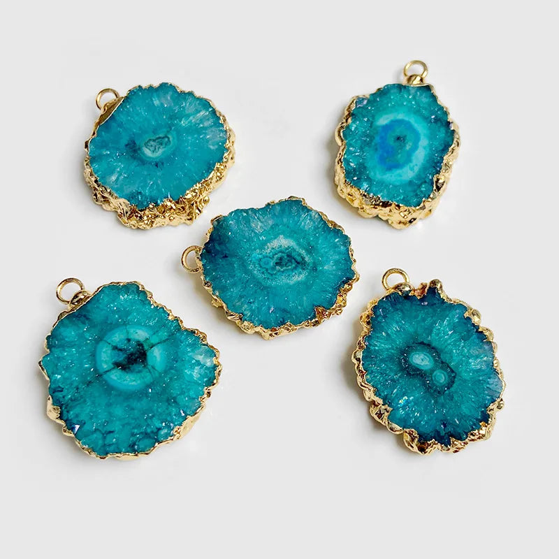 Pendentif irrégulier en pierre naturelle neuve 2 pièces