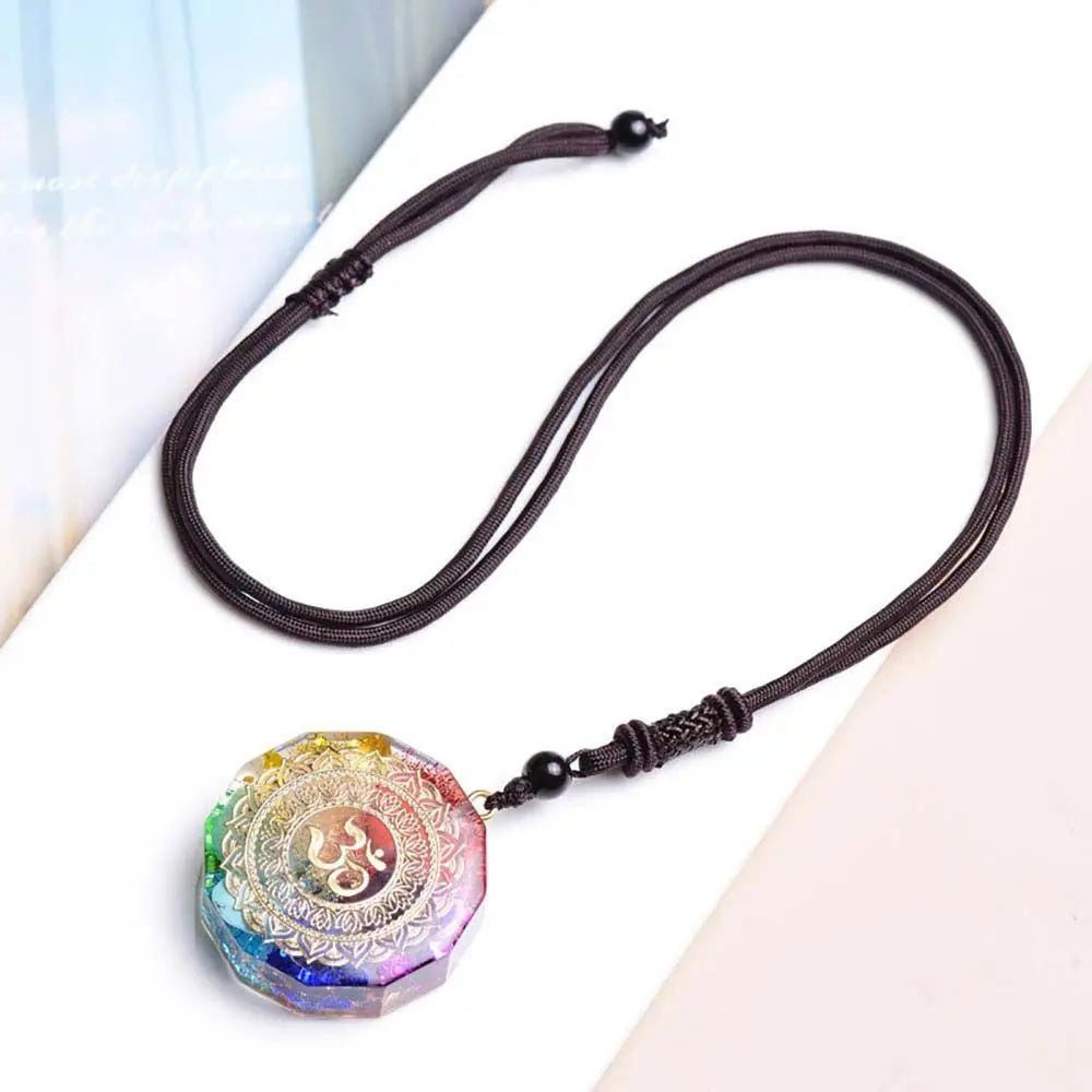 Collier Om et Géométrie Sacrée Fait a la Main
