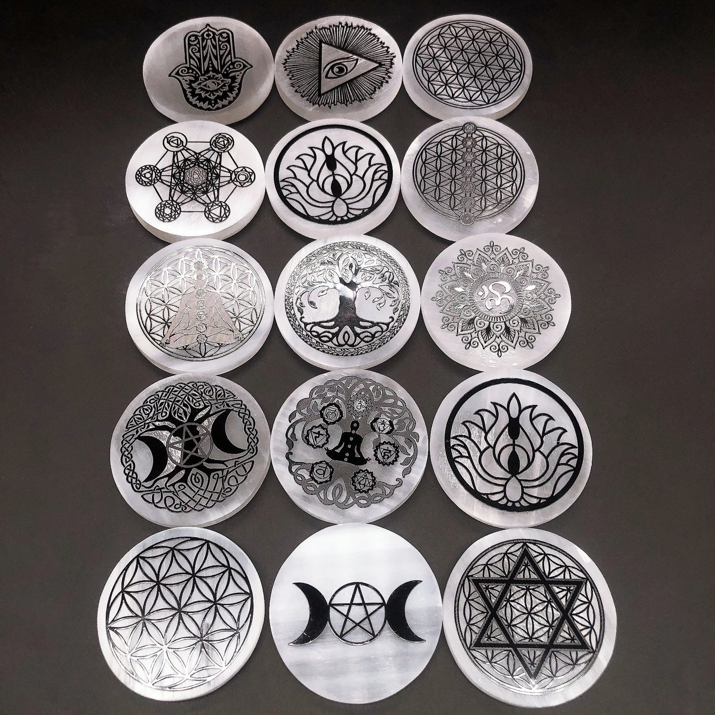 60mm Natural Selenite Slice Crystal Charging Plate For Cleaning