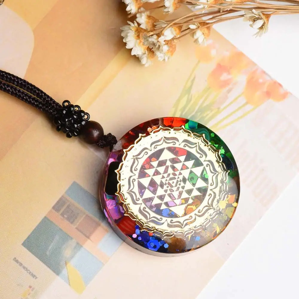 Collier Om et Géométrie Sacrée Fait a la Main